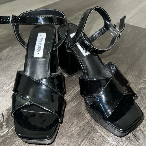 Steve Madden heals - Picture 2 of 3